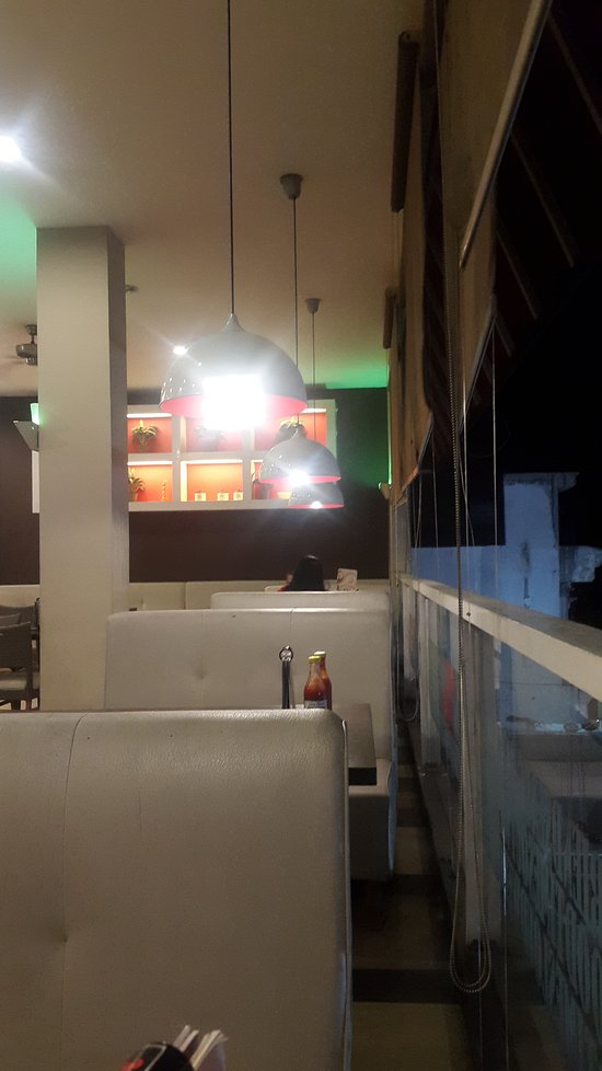 Pizza Hut Terdekat Restoran Dan Tempat Makan Italia Terdekat Di Malang