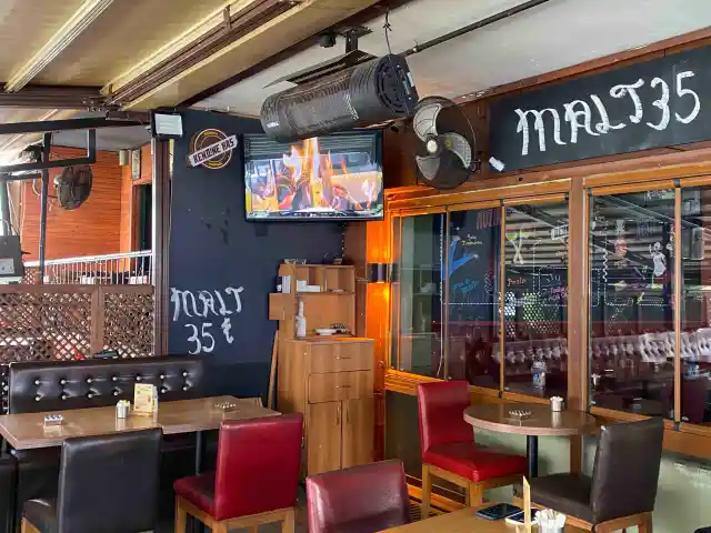 Chops Cafe & Pub Beşiktaş'nin yemek ve ambiyans fotoğrafları 3