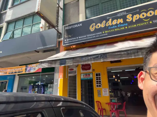 RESTORAN GOLDEN SPOON