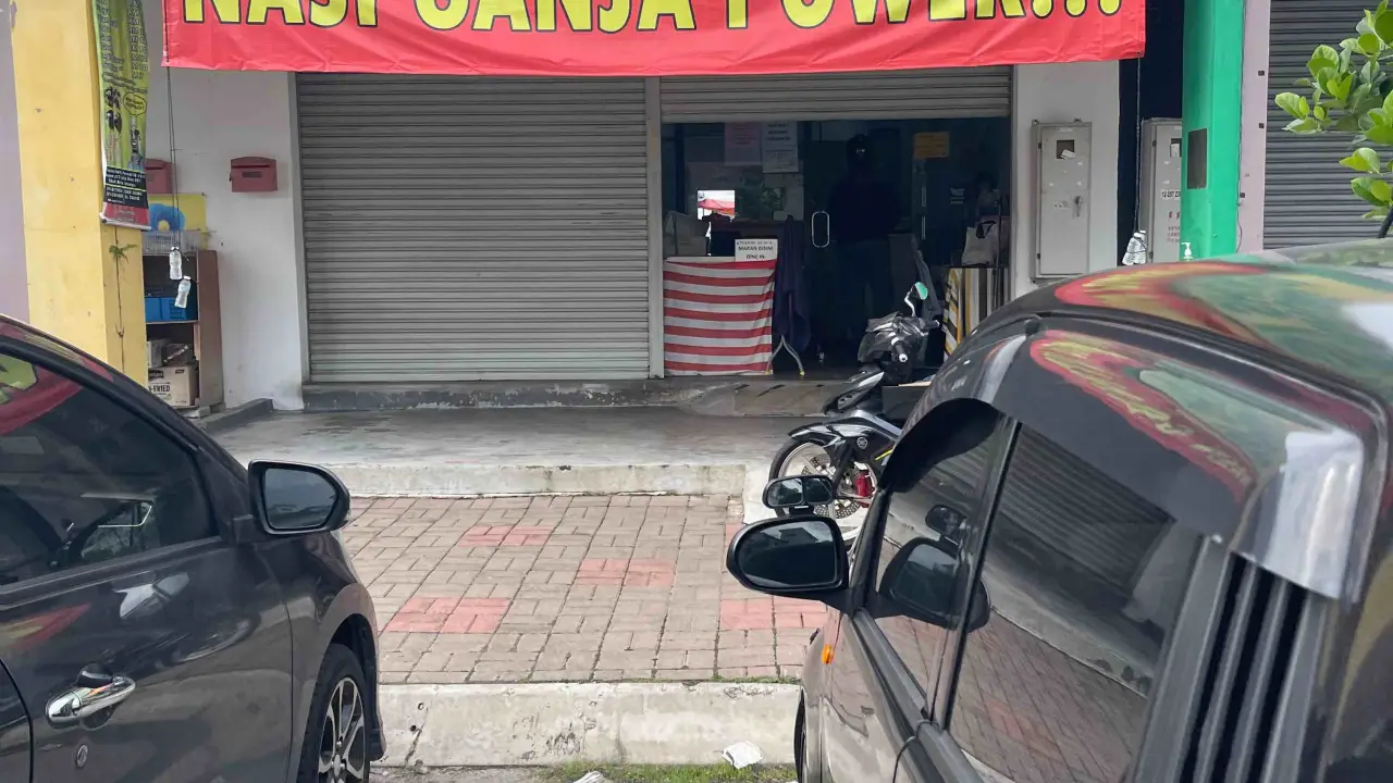 WARUNG NASI SUKRI SETIA ALAM