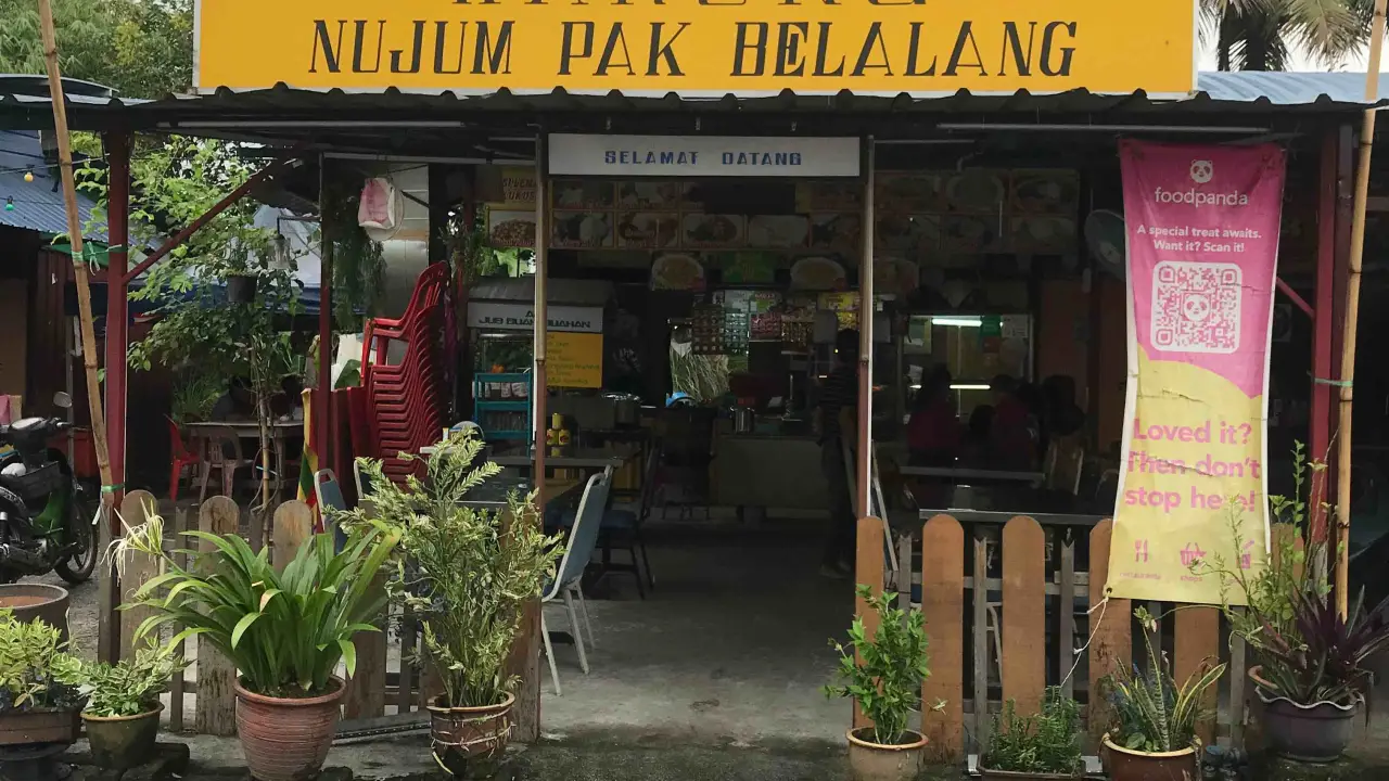 warung nujum pak belalang