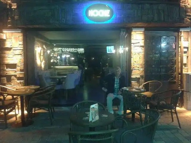Noche Pub, Bahariye
