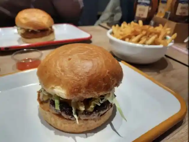Dali the Artisan burger'nin yemek ve ambiyans fotoğrafları 3