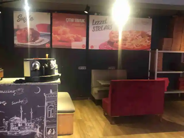 Pasaport Pizza'nin yemek ve ambiyans fotoğrafları 1