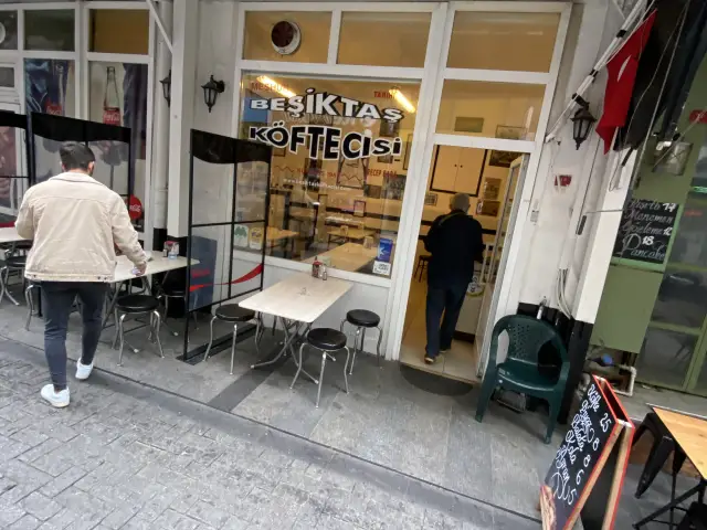 Meşhur Beşiktaş Köftecisi (1963)'nin yemek ve ambiyans fotoğrafları 5
