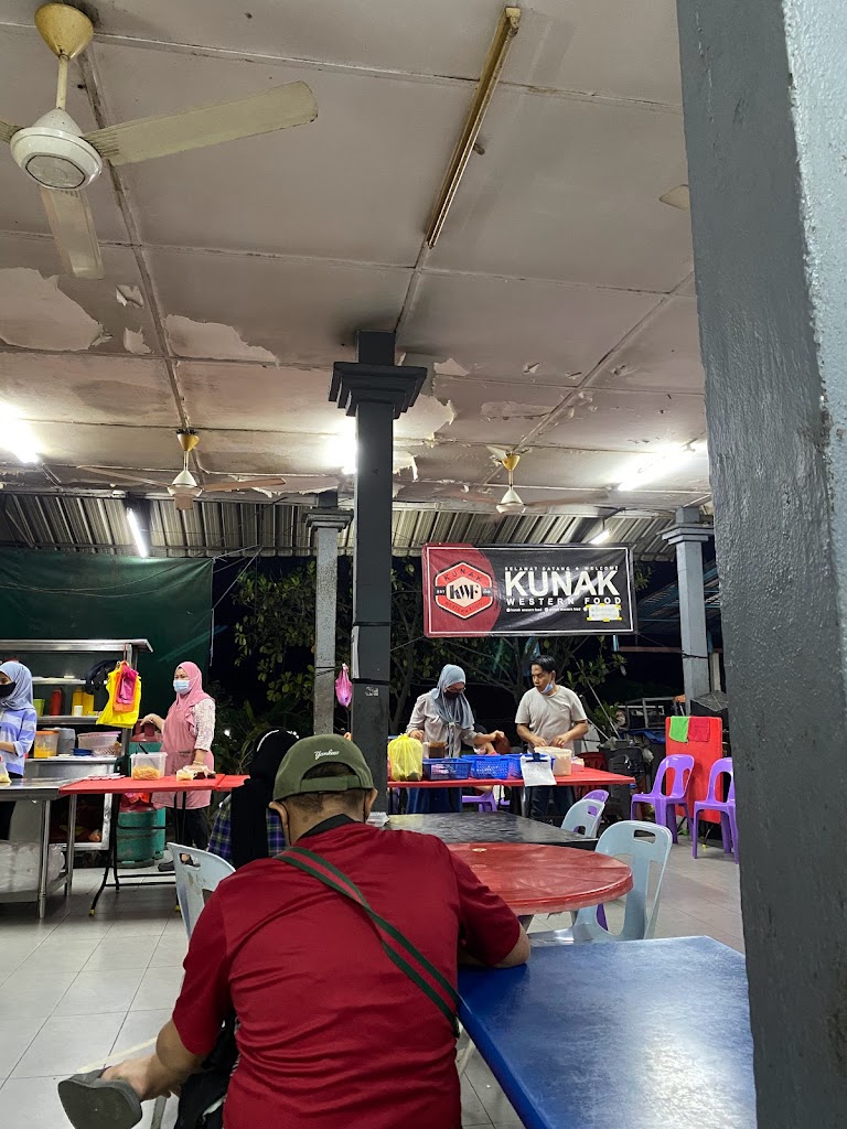 Along tomyam, West, Shah Alam | YummyAdvisor