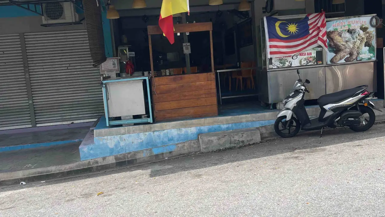 Kak jaa nasi kerabu