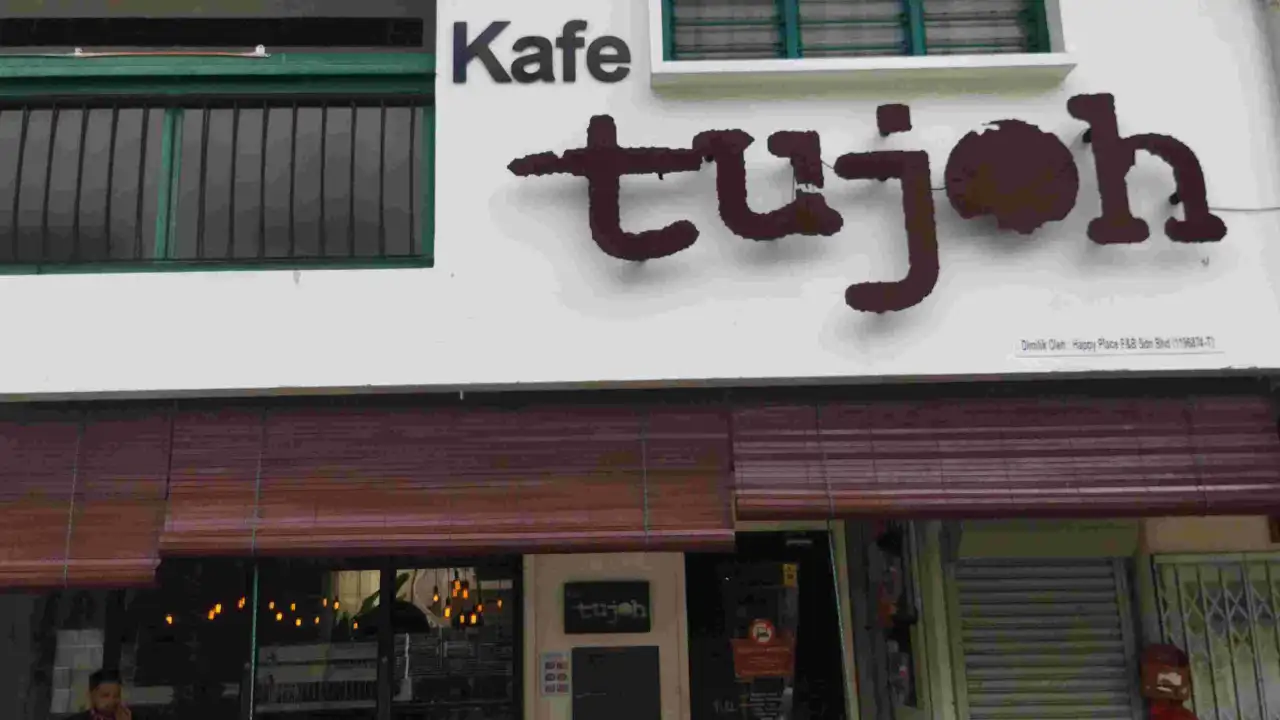 Tujoh Cafe