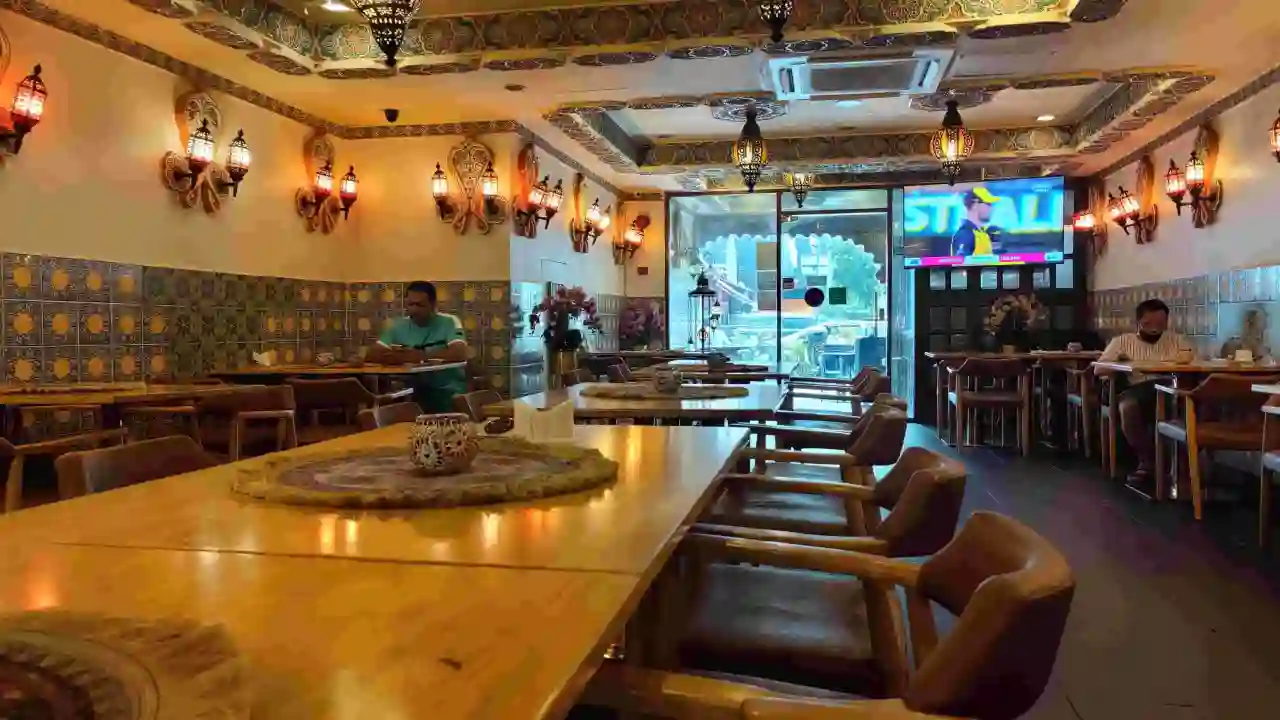 Lazeez - Arabian Restoran & Grill
