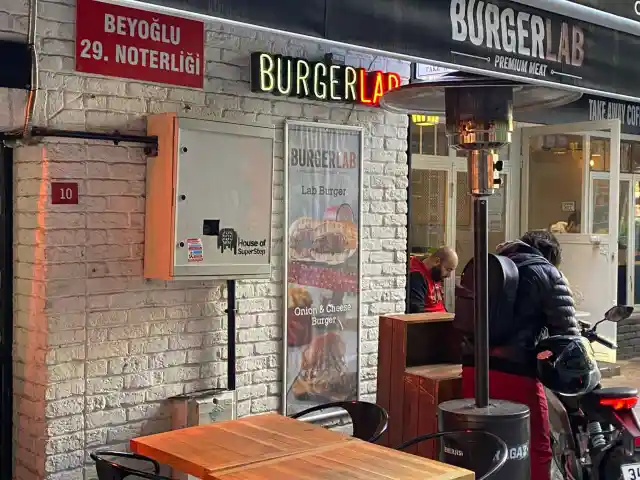 Burger Lab'nin yemek ve ambiyans fotoğrafları 1