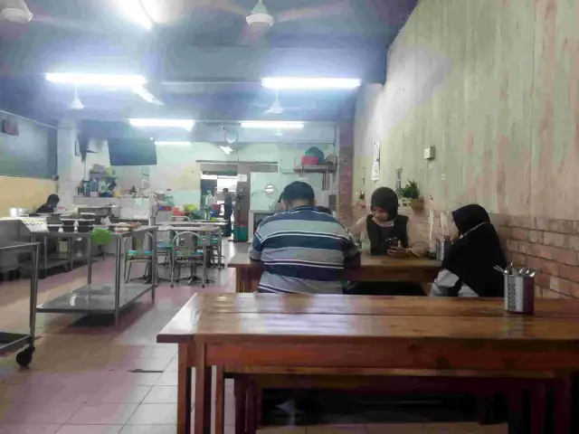 Kak Ton D'Cafe Food Photo 1