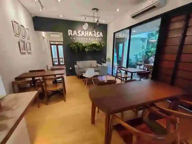 Gambar Makanan Rasaharsa Coffee & Eatery 2