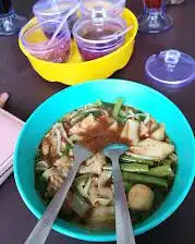 Warong Pak Ya (Masakan Ala Thai) Food Photo 1