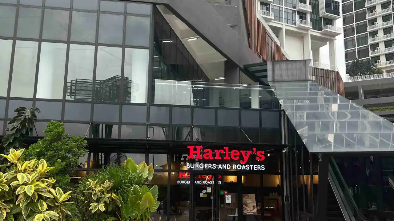 Harley’s burger and roaster 