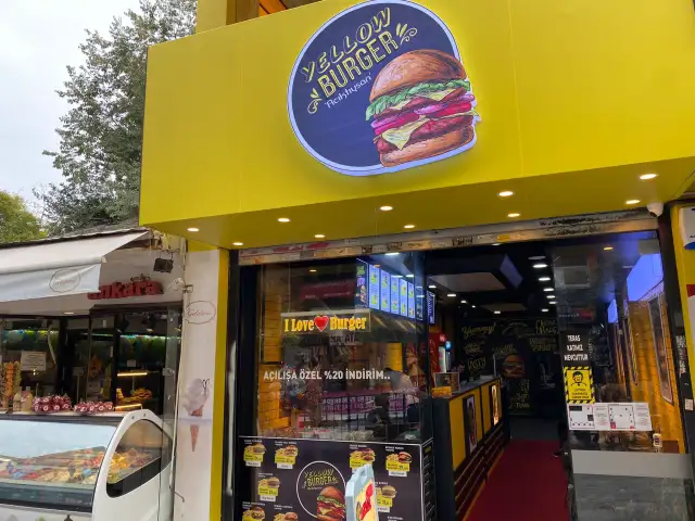 Yellow Burger'nin yemek ve ambiyans fotoğrafları 3