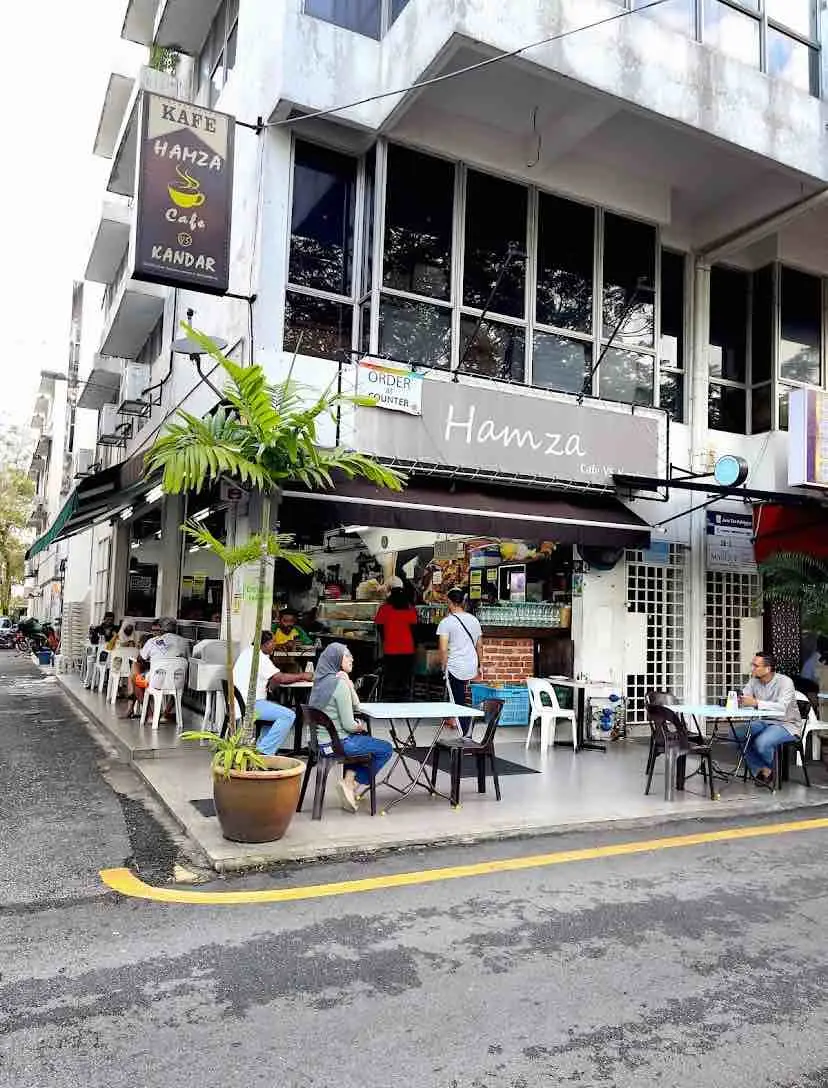 Restora Hamza Cafe vs Kandar