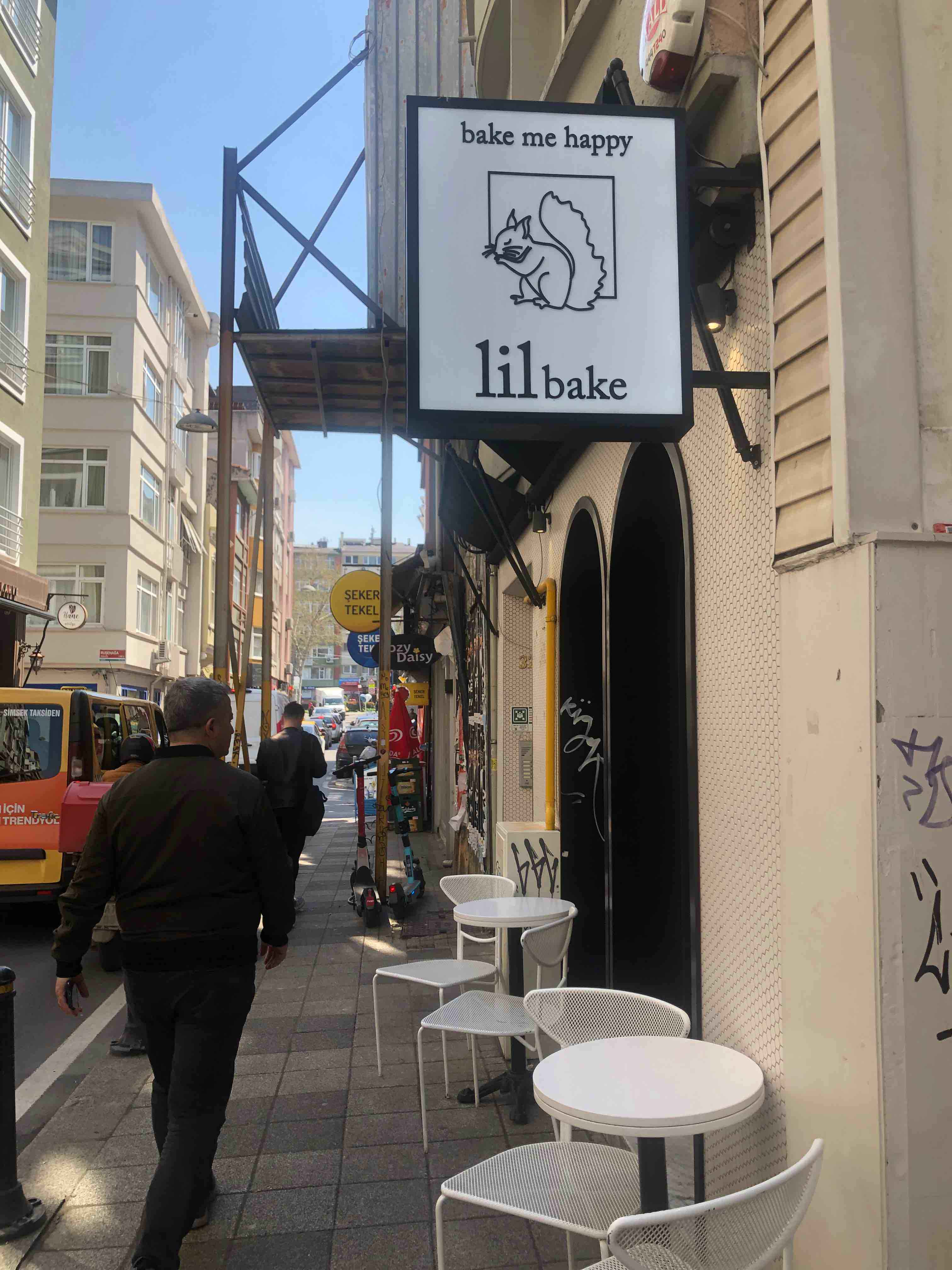 Lil Bake Moda menü fiyatları 2022-2023.Kalamış, İstanbul Amerika ...