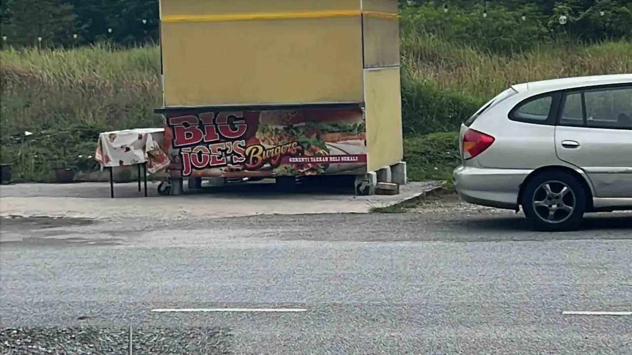Big Joe's Burger x Berkat Sabar Nasi Lemak Ayam Crispy