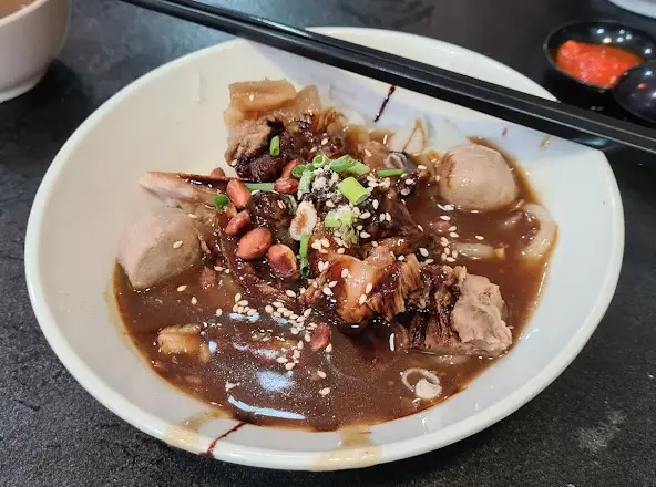 Mitchell Lim Beef Noodle Food Photo 4