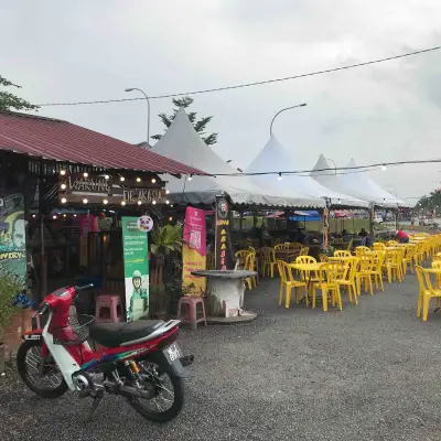 Warung de'akasia