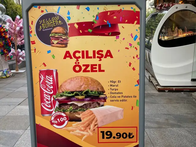 Yellow Burger'nin yemek ve ambiyans fotoğrafları 5