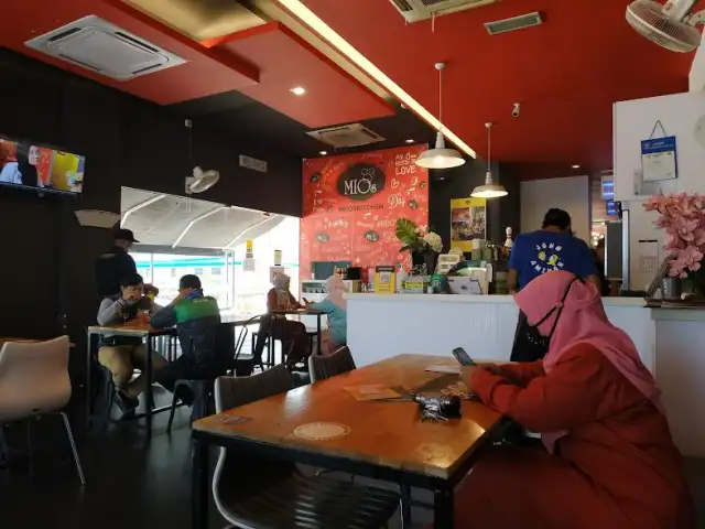 MIOS Alami Kitchen Restaurant