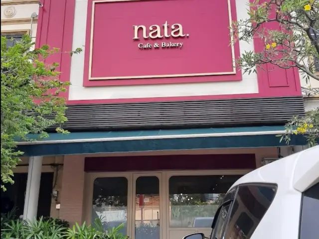 Nata cafe and bakery