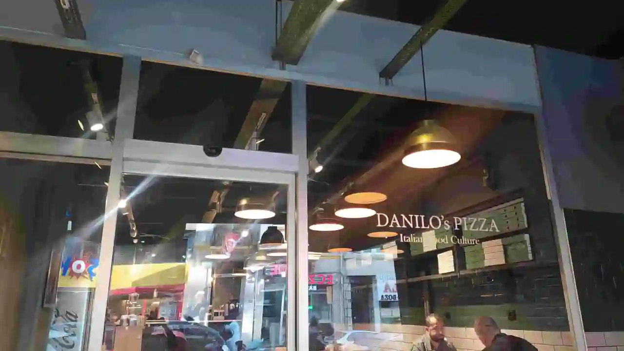 Danilo's pizza