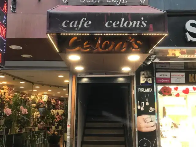 Celons Beer Cafe'nin yemek ve ambiyans fotoğrafları 1