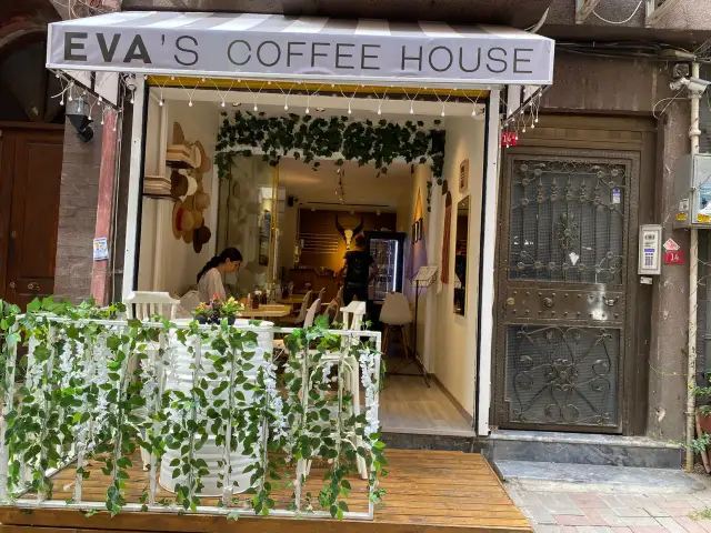 EVA'S COFFEE HOUSE'nin yemek ve ambiyans fotoğrafları 2
