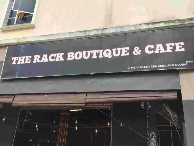 The rack boutique cafe