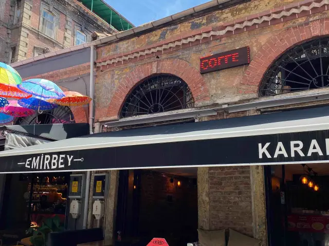 Emirbey Karaköy'nin yemek ve ambiyans fotoğrafları 1
