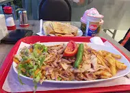 Dön Dön Döner'nin yemek ve ambiyans fotoğrafları 1