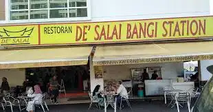 De' Salai Bangi Station