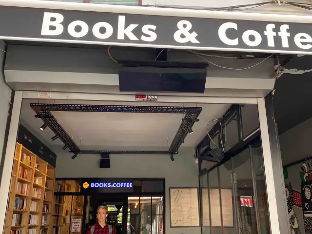 Books Coffee Kadıköy 'nin yemek ve ambiyans fotoğrafları 3