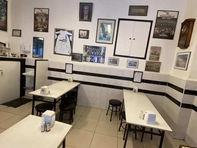 Meşhur Beşiktaş Köftecisi (1963)'nin yemek ve ambiyans fotoğrafları 1