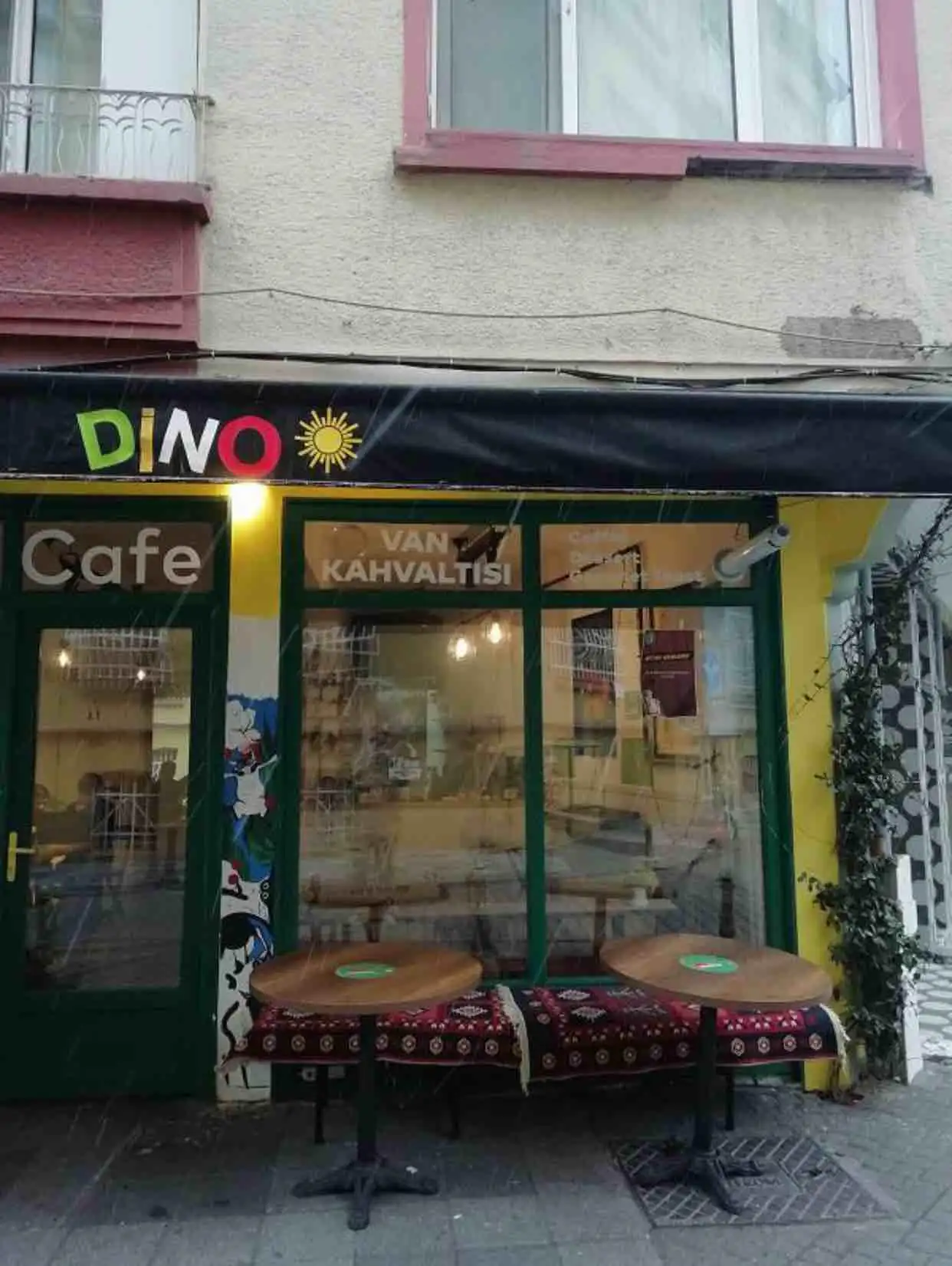 Dino Breakfast Cafe