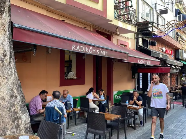 Kadıköy Simit Cafe'nin yemek ve ambiyans fotoğrafları 2
