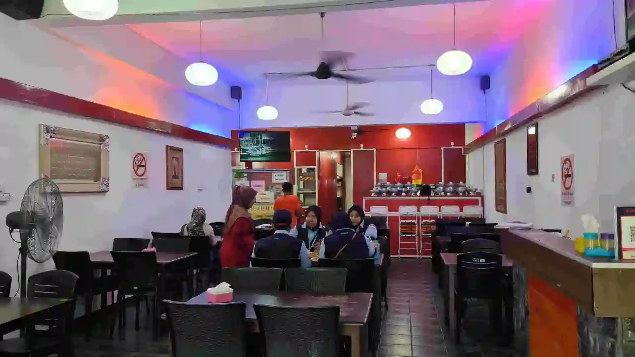 Restoran nuur tomyam & western