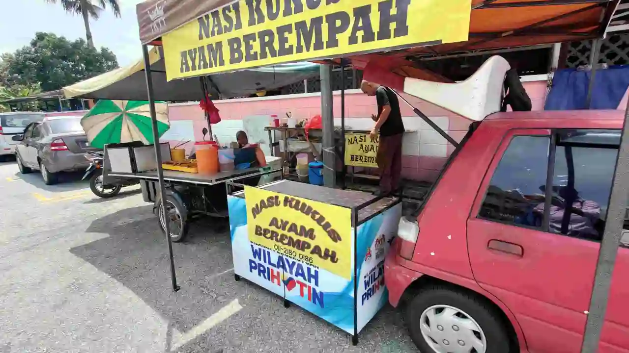 Nasi Kukus Ayam Berempah Masjid