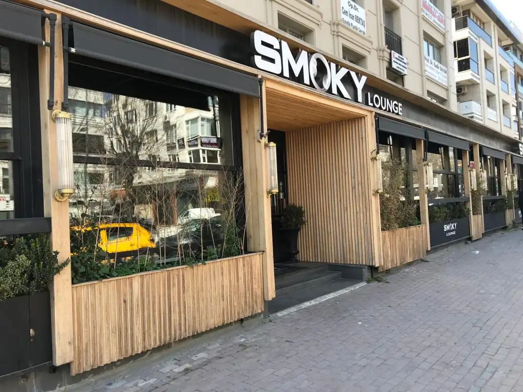 Smokey lounge