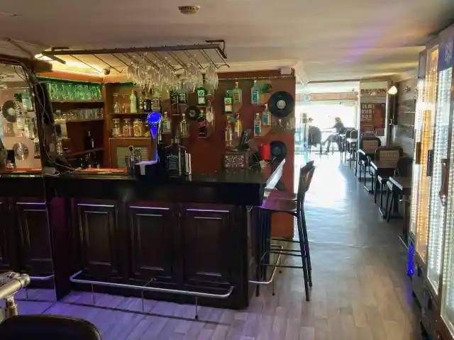 Kelepir Cafe & Bar'nin yemek ve ambiyans fotoğrafları 3