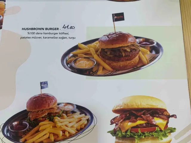 Eggxtra Burger'nin yemek ve ambiyans fotoğrafları 3