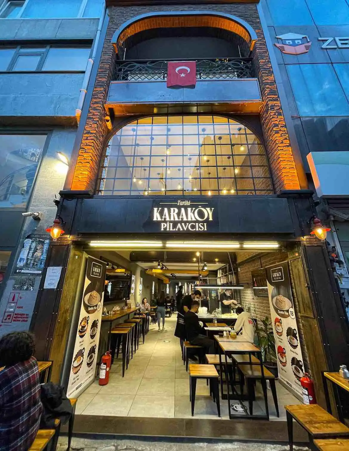 Meşhur Karaköy Pilavcısı