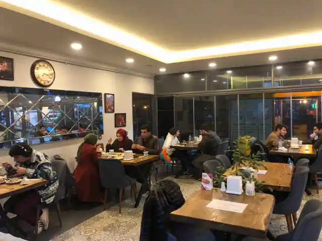 Adana Varda Ocakbaşı'nin yemek ve ambiyans fotoğrafları 2