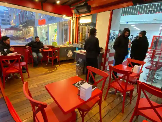 Saftirik Fast Food'nin yemek ve ambiyans fotoğrafları 1