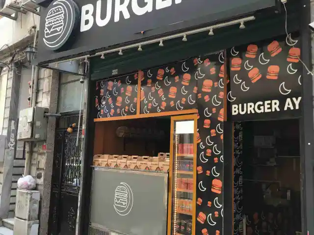 Burger Ay'nin yemek ve ambiyans fotoğrafları 1