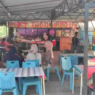 Mok Nik Pantai Timur Restaurant