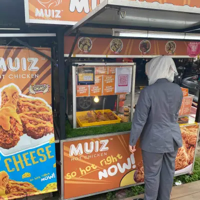 Muiz Hot Chicken Meru