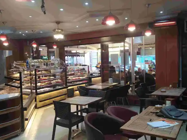 Sakalar Pasta Cafe & Fırın'nin yemek ve ambiyans fotoğrafları 2